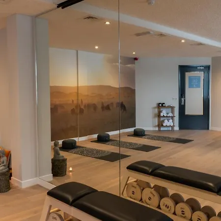 De Koepoort 4* 恩克赫伊曾